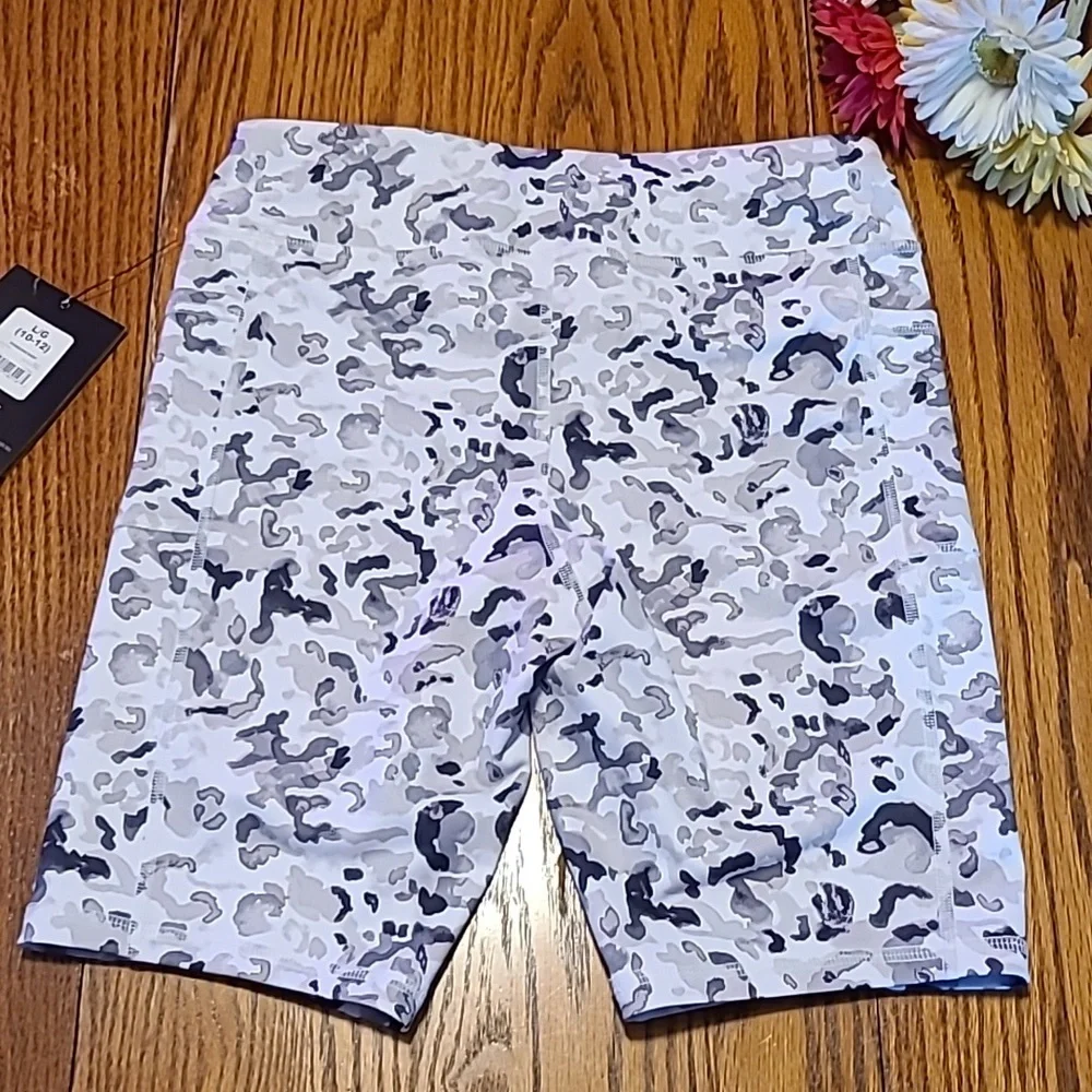 NWT Avia Athletic Bike Shorts